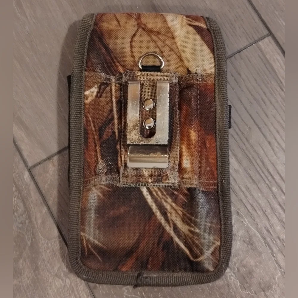 Camouflage Phone Holster, Protective Soft Carrying Case, Attaches To Belt Loop